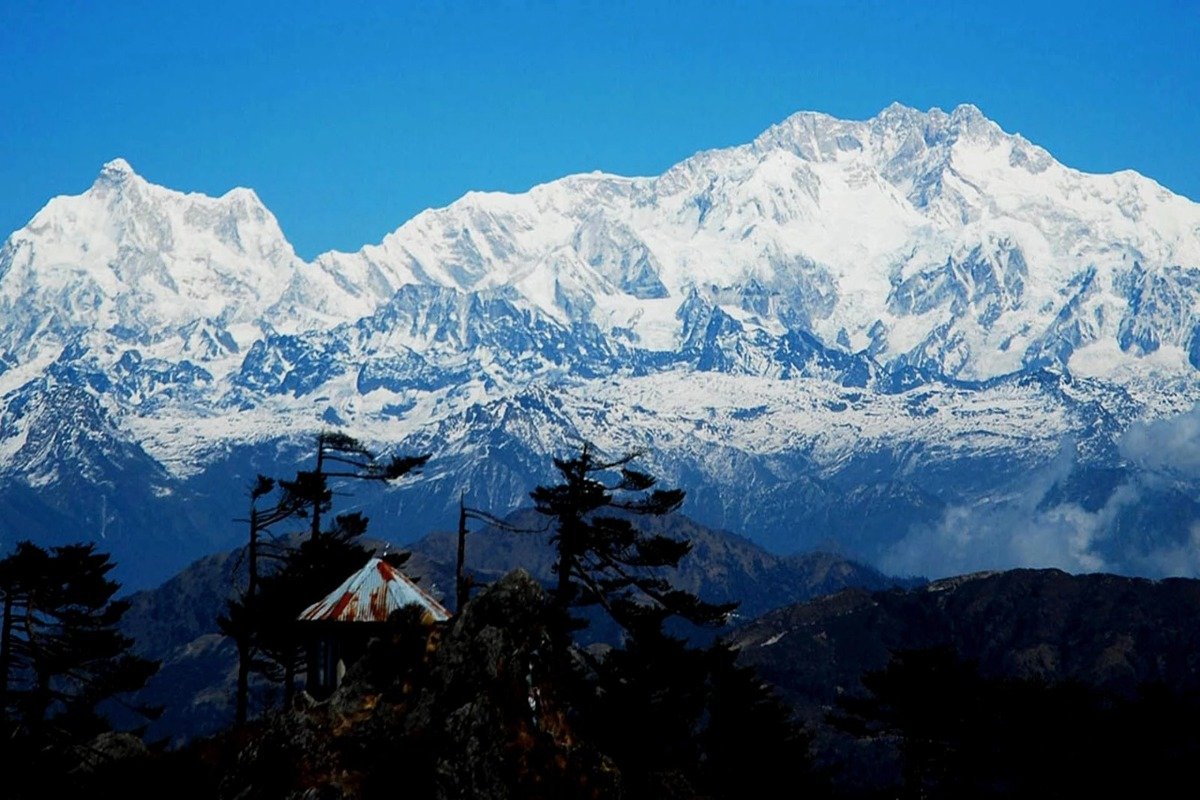 KASHMIR ODYSSEY – A Journey Through Heaven on Earth